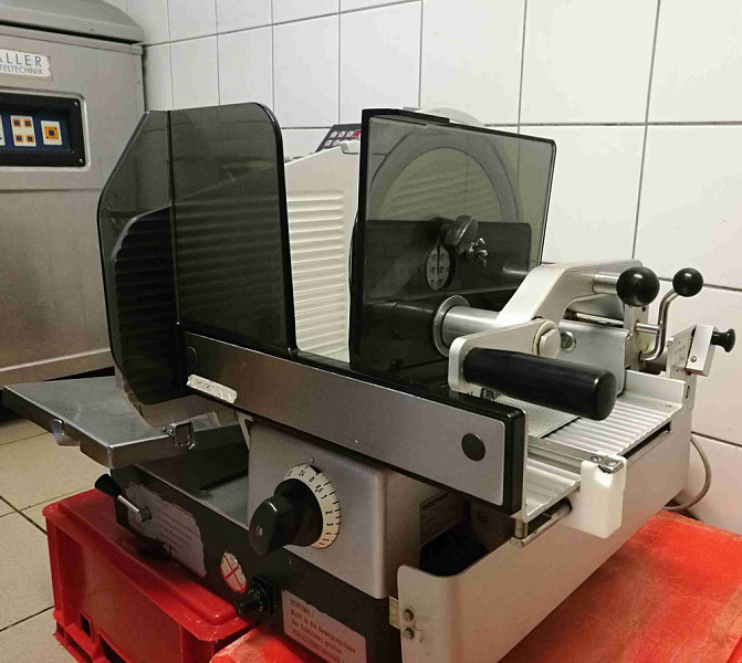 Nářezový (nářezák) stroj automatický BIZERBA VS8 D - použitý