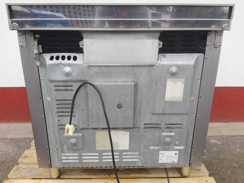 Sporák kuchyňský na plyn s elektrickou troubou Baumatic - Použitý